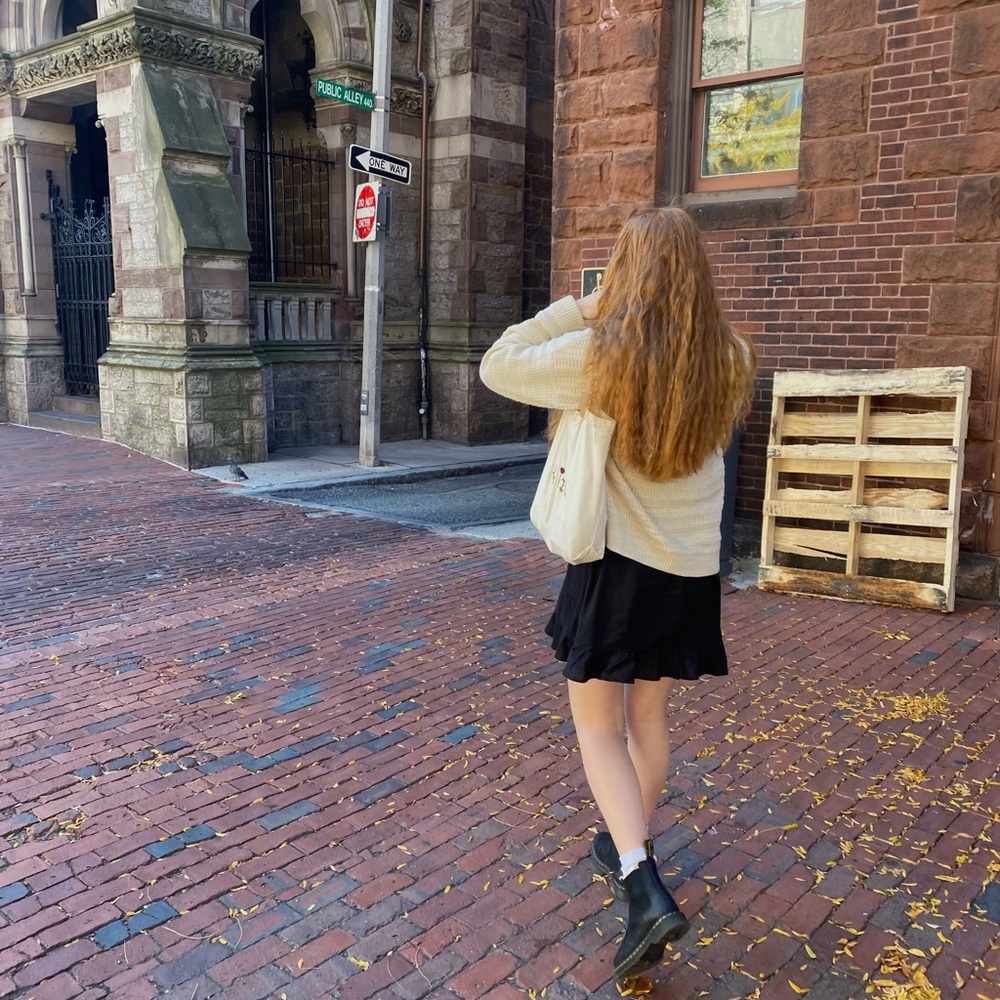 Meet your Posher, Abigail
